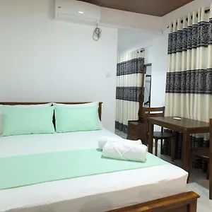 Guest house Rest For Guests - Homestay Deiyannewela